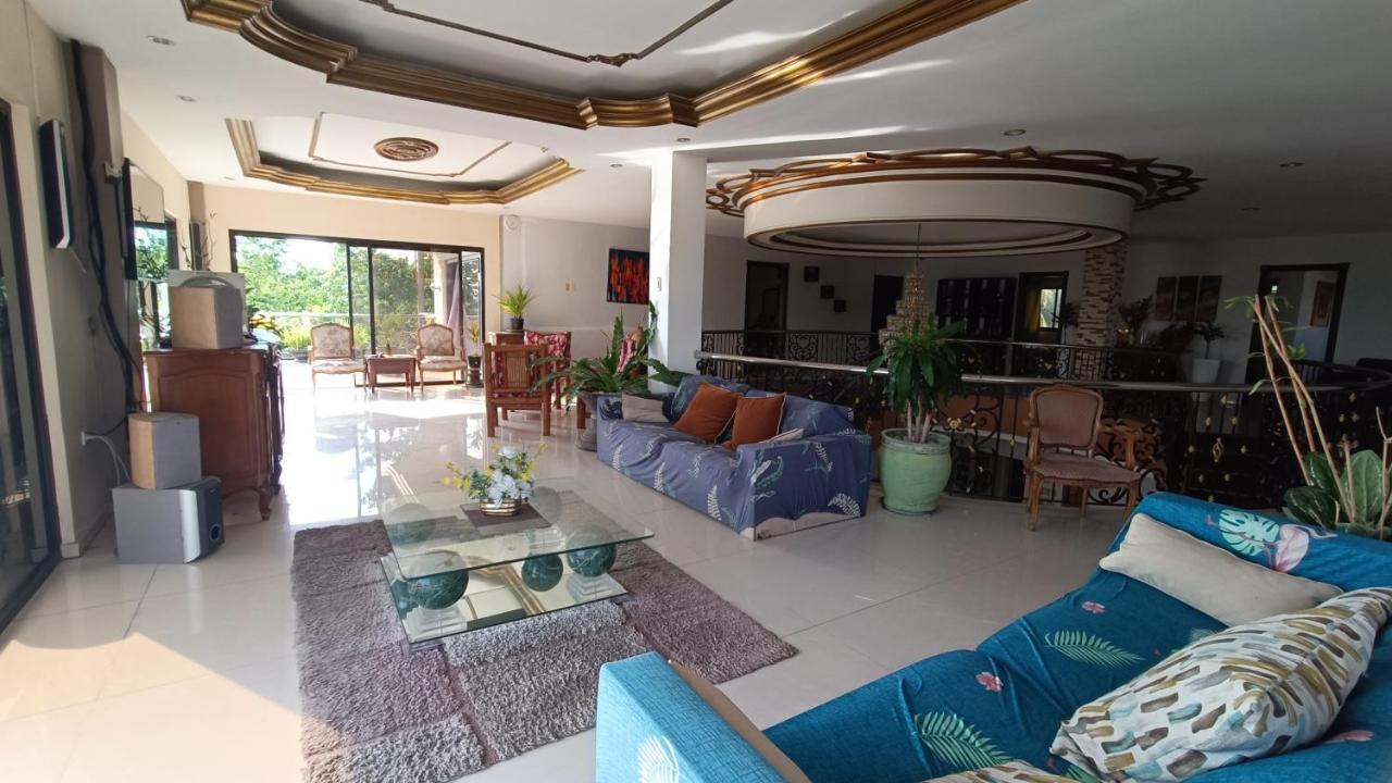 Verano Guesthouse Tagbilaran City Exteriör bild